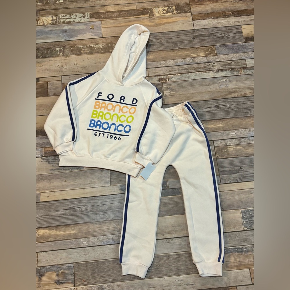 NWT Ford Bronco outfit size 5T